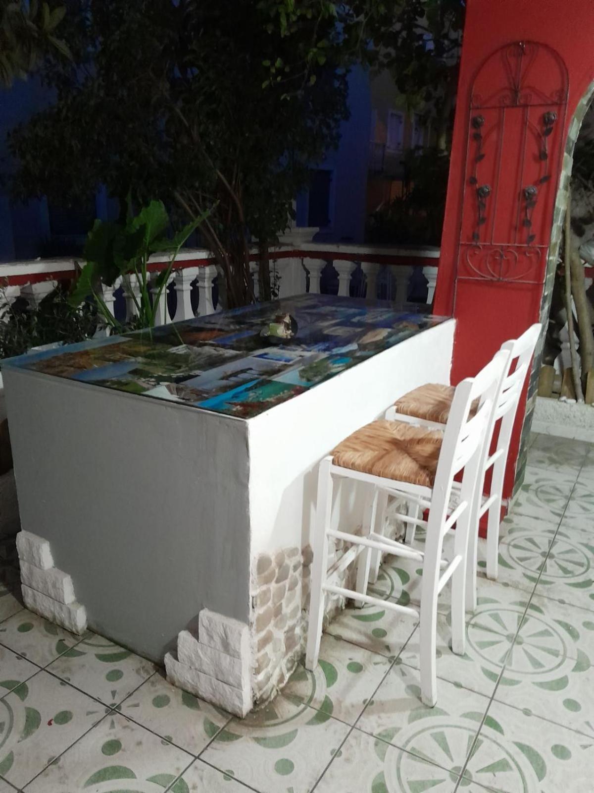 Anatoli Studios In Front Of The Beach Mesongi Luaran gambar